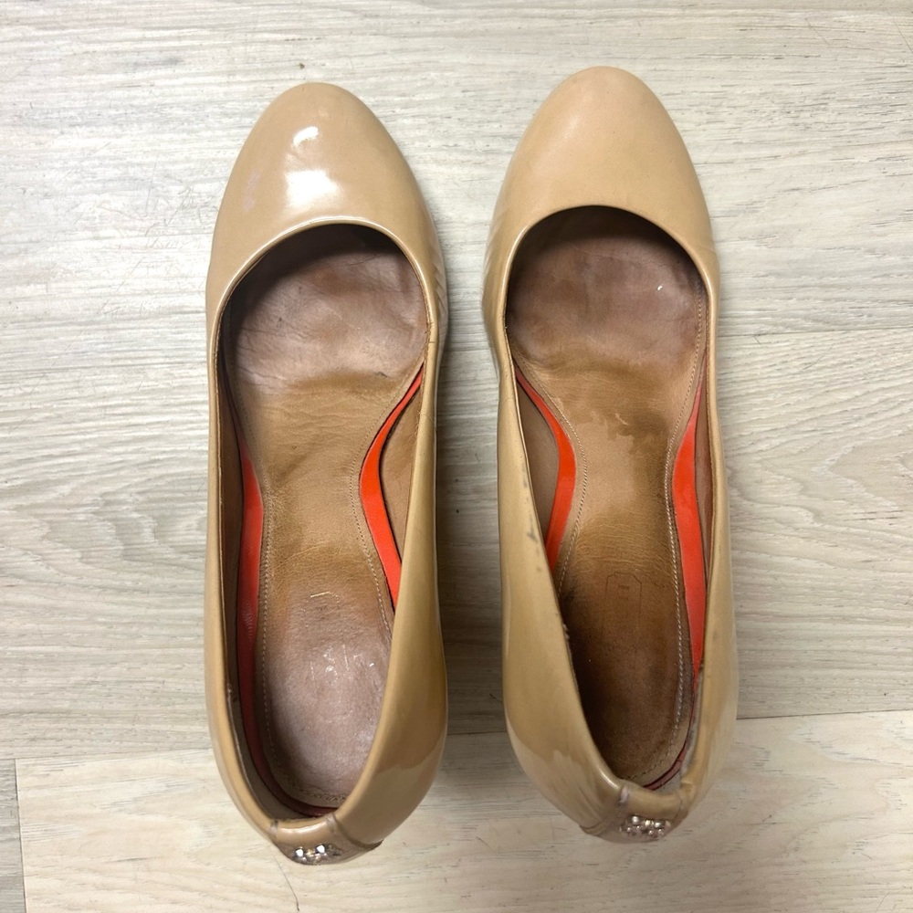 Coach Pumps Tan Patent Leather Classic Slip On Women Sz 9.5B Office Work Heels - Picture 3 of 12